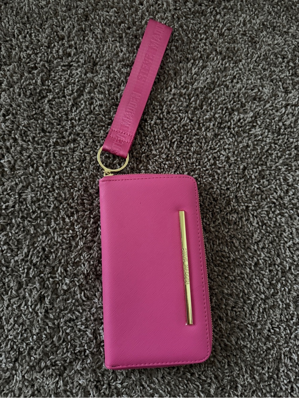 Steve Madden Pink Wristlet Wallet with Gold Bar